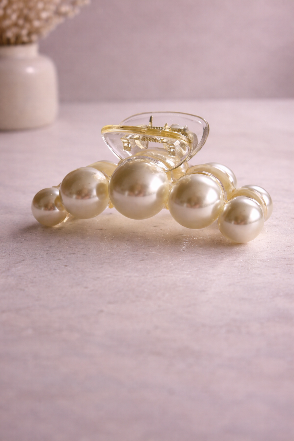Pearl hair clamp