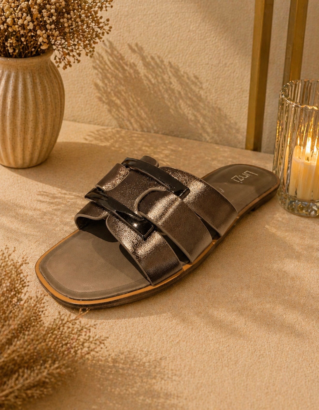Metallic Buckle Flat Slide