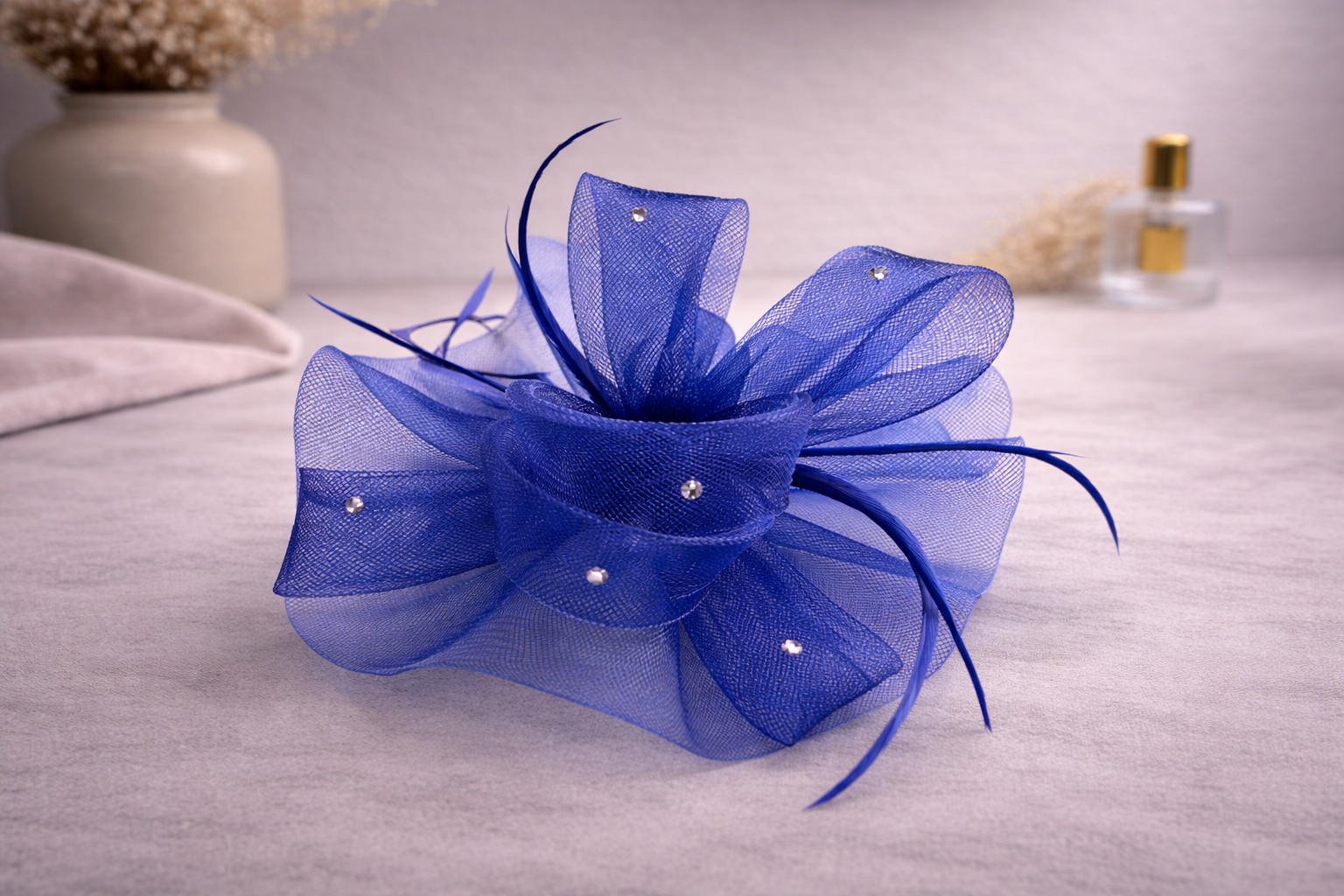Diamanté detailed fascinator