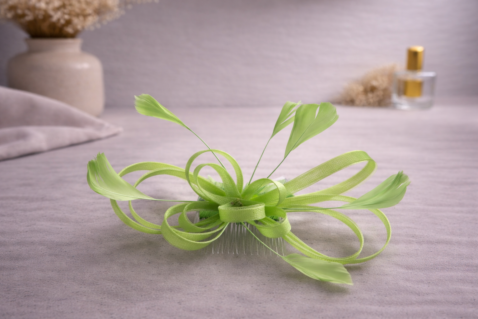 Slide in fascinator