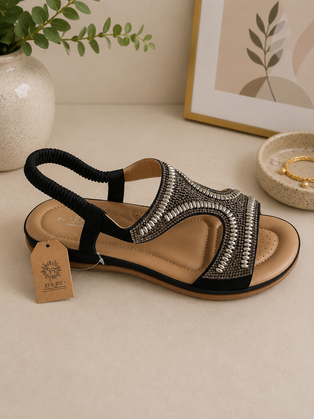 Bead detail cushioned sandals