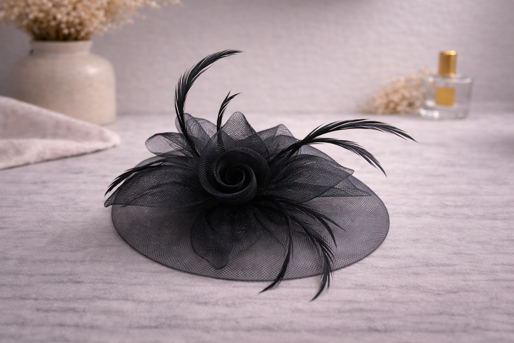 Rose detail fascinator