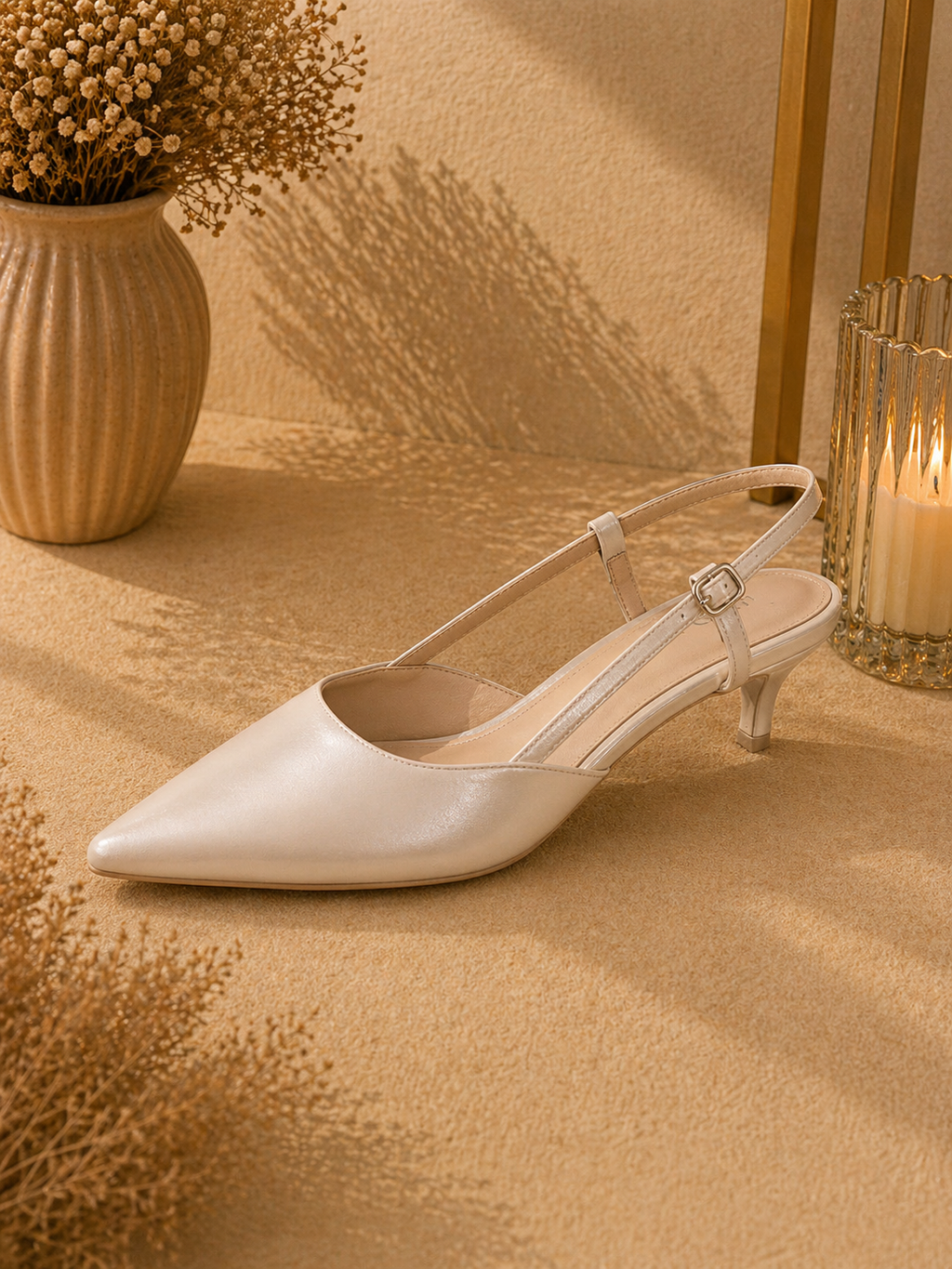 Slingback pointed kitten heel