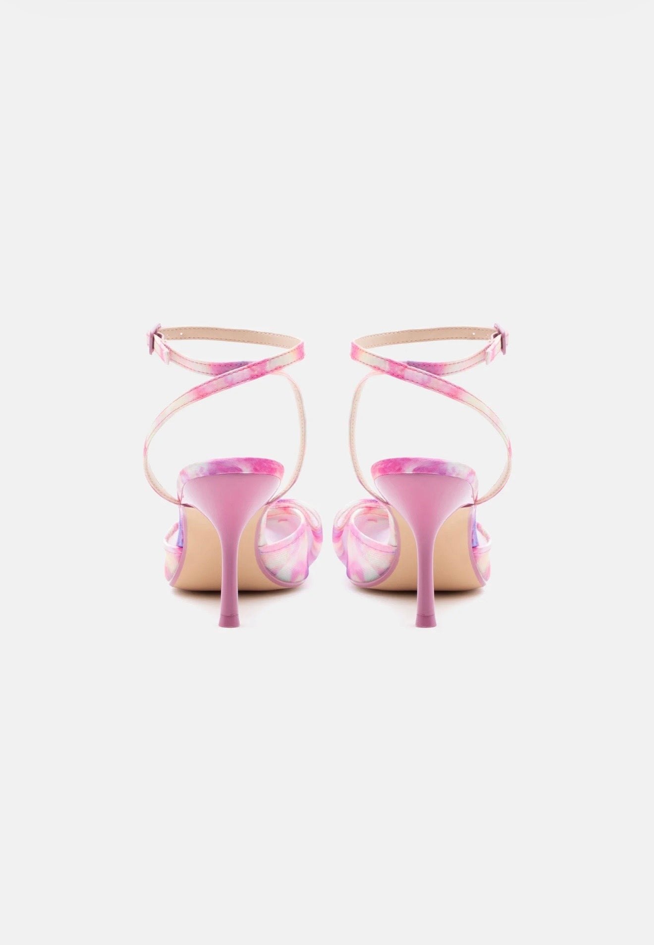Classic slingback heel