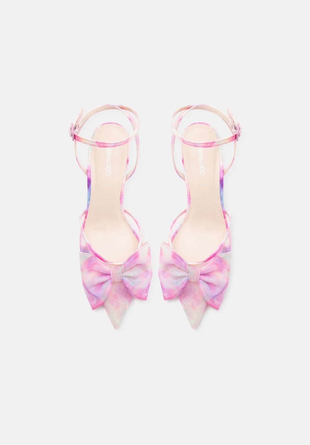 Classic slingback heel