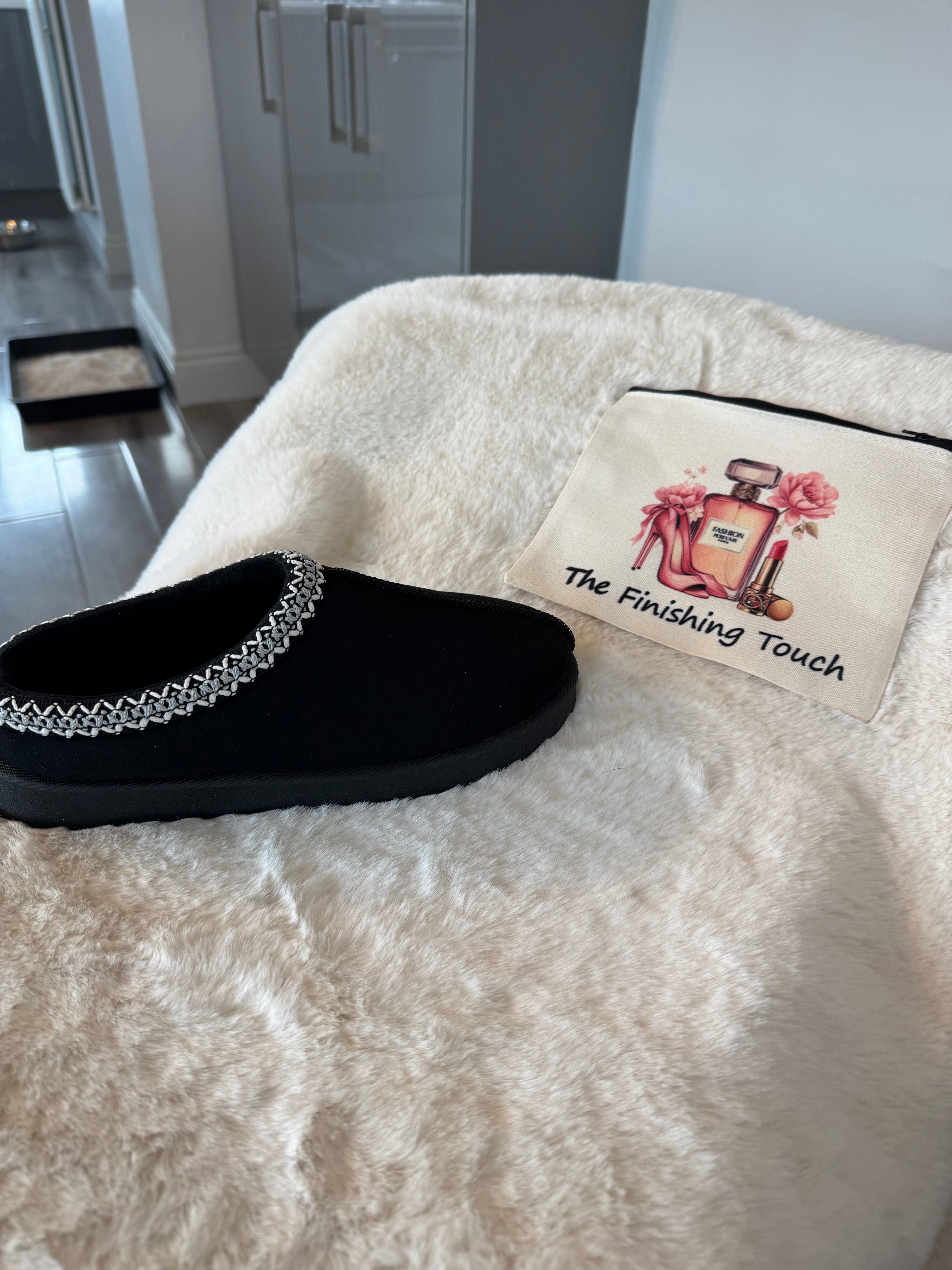 Suede slipper