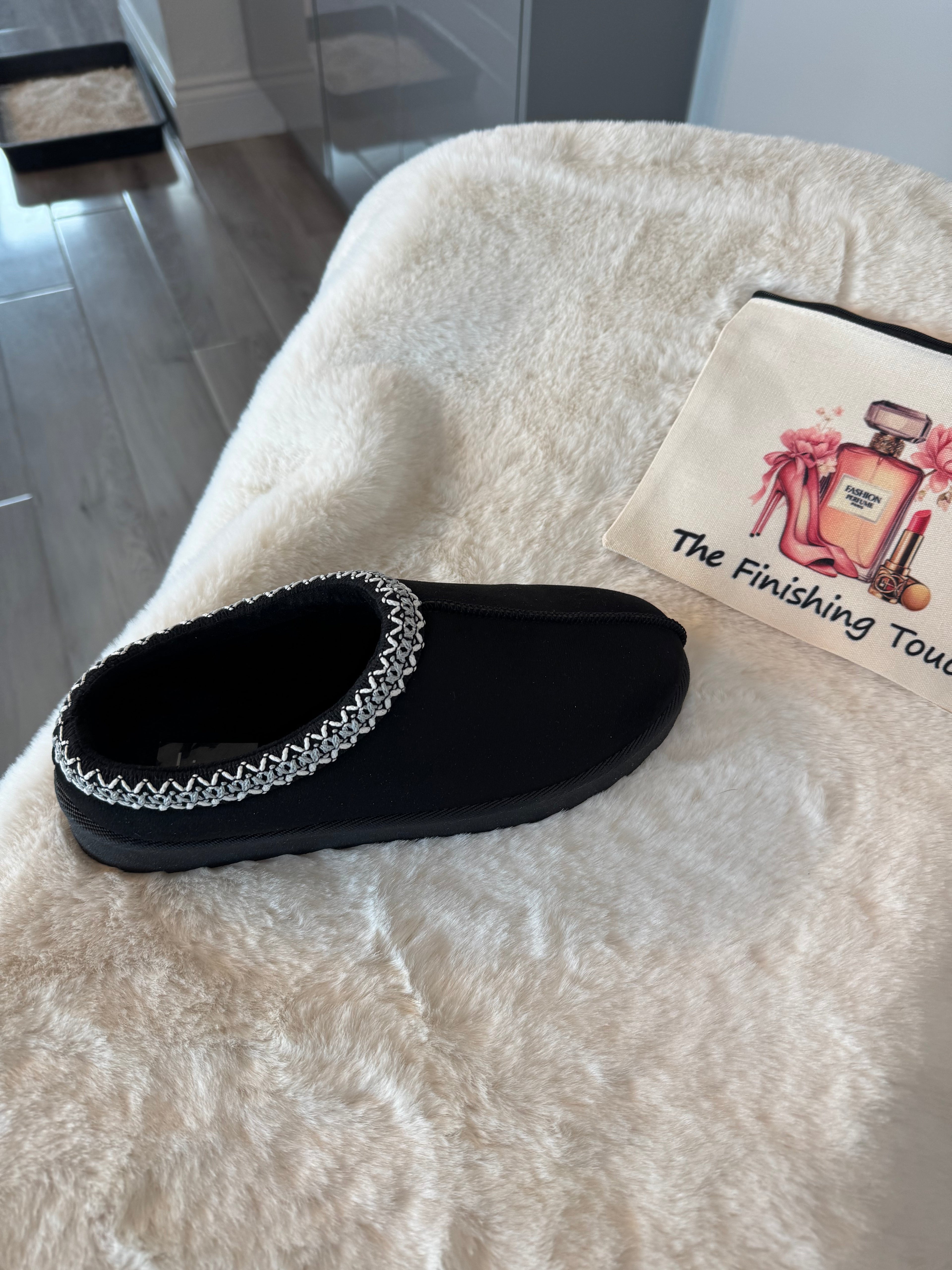 Suede slipper