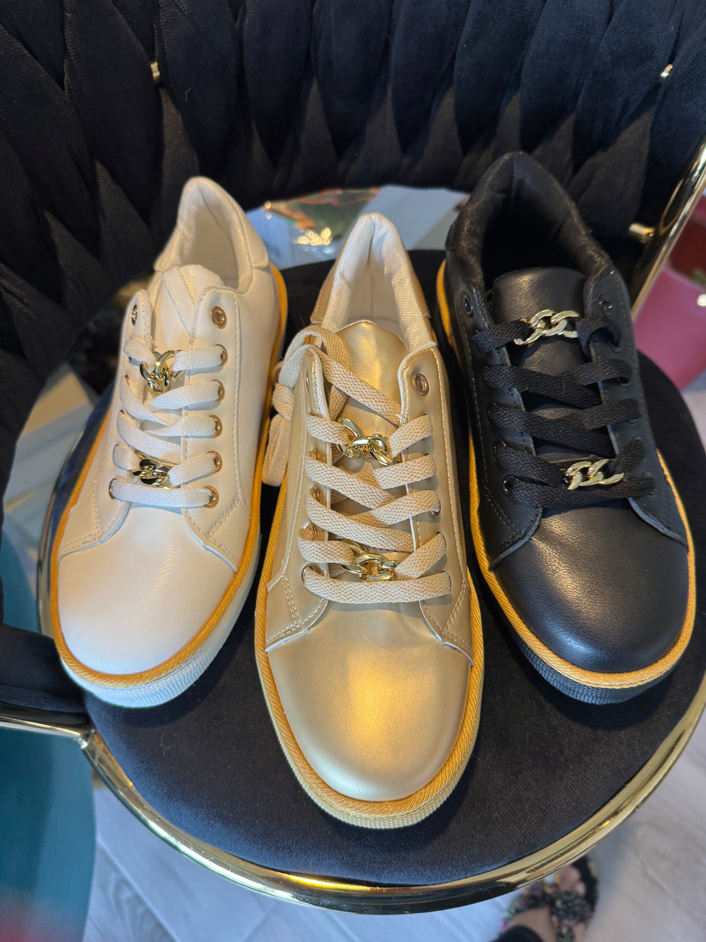 Orthopedic sneakers
