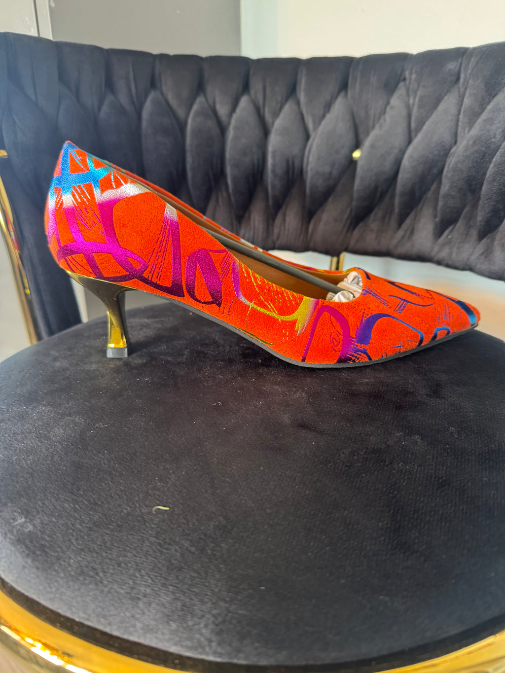 Kitten heel pointer
